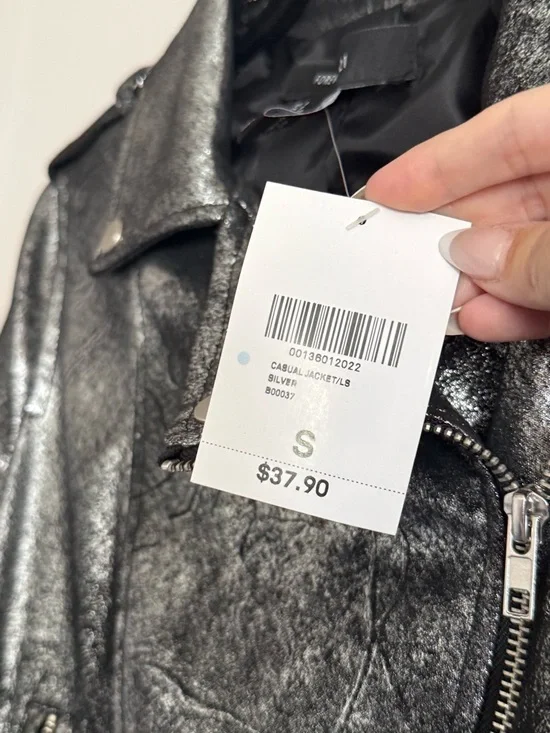 Metallic Silver Moto Jacket - Women - Picture 6 of 9